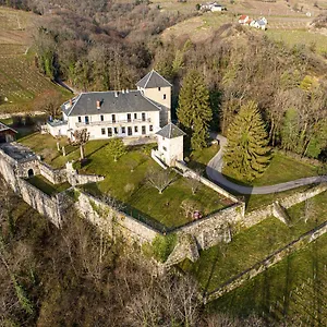 Chateau D'apremont Couette-café